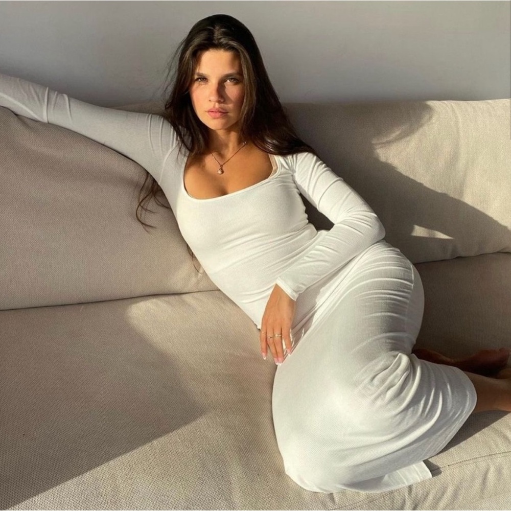 SKIMS White Lounge Long Sleeve Maxi Dress size xs - Picture 1 of 9